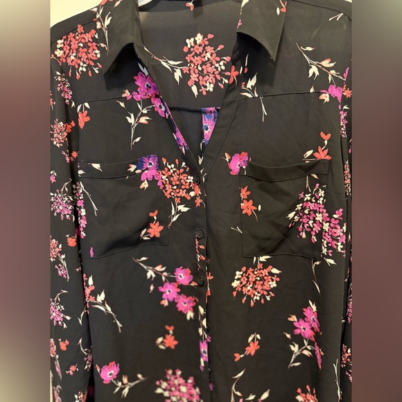 Express - Floral Black and Purple Women's Top - Picture 3 of 3